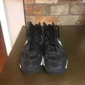 Men's Nike basketball shoes