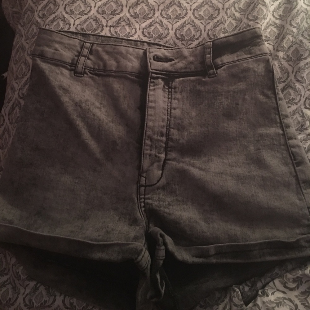 H&M acid-wash high waisted shorts