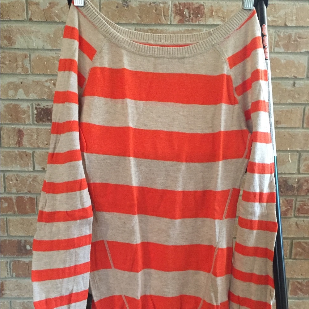 SO Striped Longs Sleeve Light Sweater
