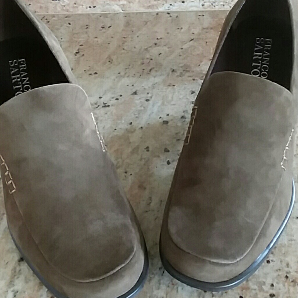 Franco Sarto pumps