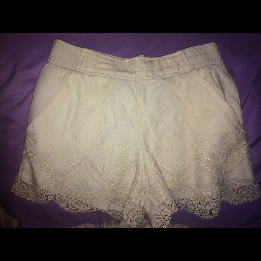 Lace shorts