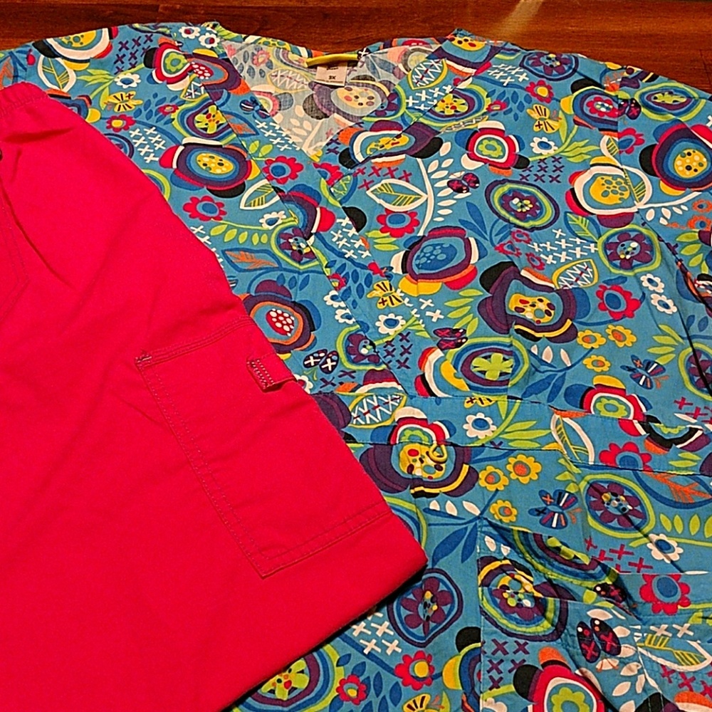 Scrub set