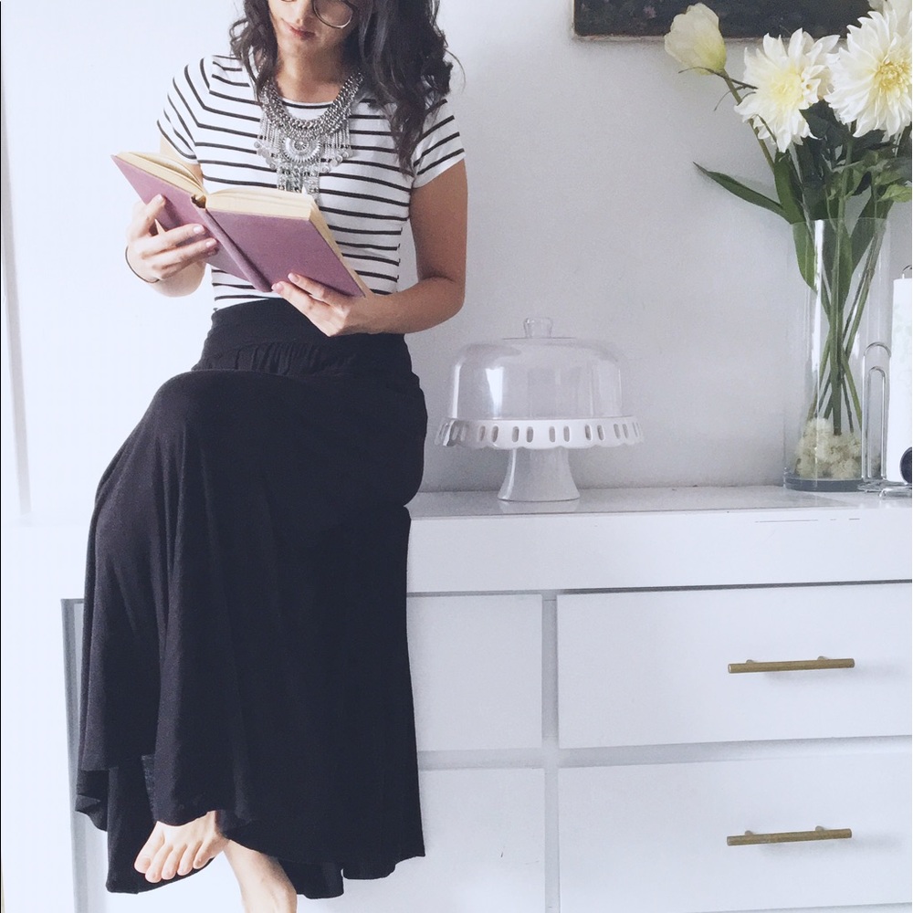 Jet black jersey skirt