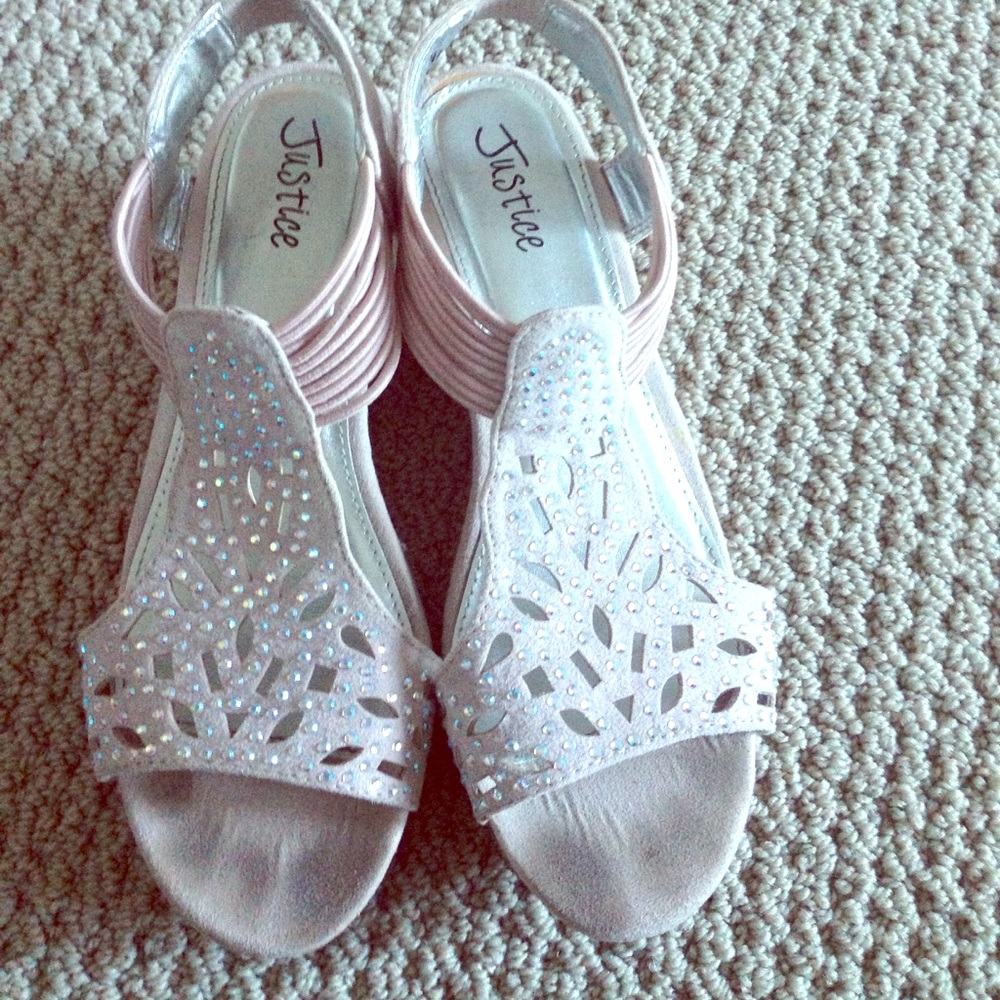 Pastel pink sparkly wedges!😍