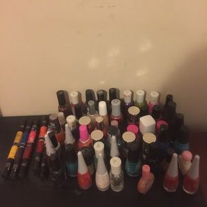 LAST DAY 62 COLORS OF NAILPOLISH