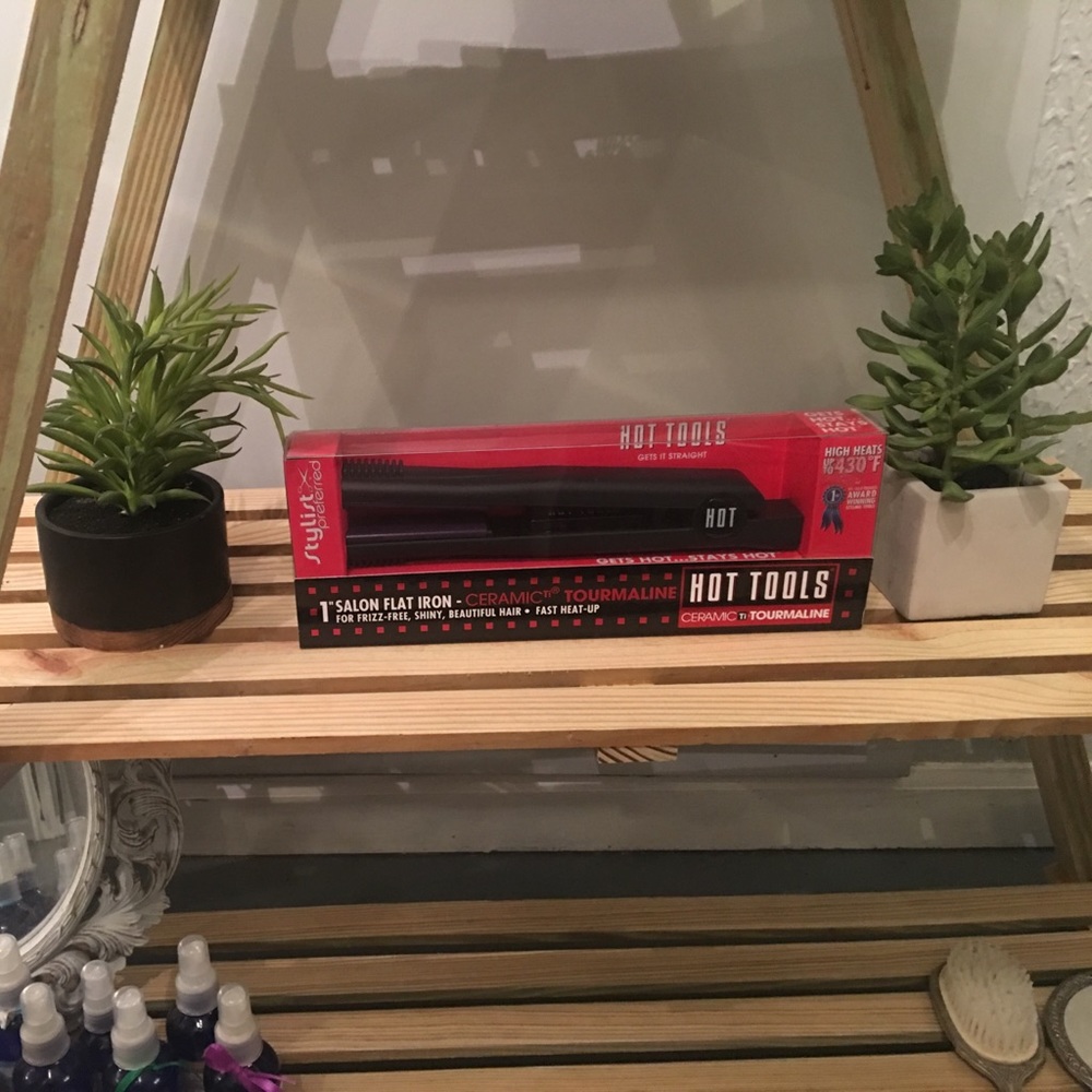 Hot Tools 1" Ceramic Tourmaline Flat Iron BNIB