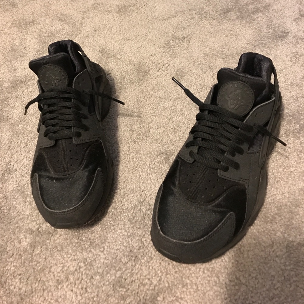 Nike Air Huarache women's size 8.5
