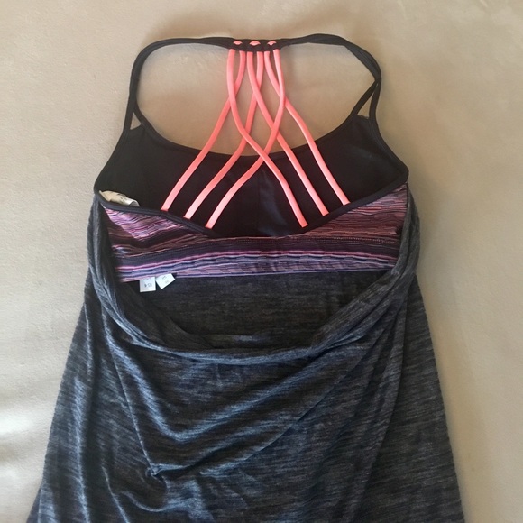 NWOT lululemon tank top - Picture 7 of 8