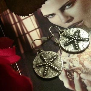 Rustic Silver Disc Dangle Starfish Earrings