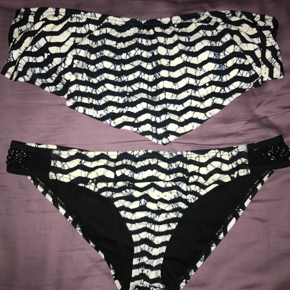 Strapless swimsuit