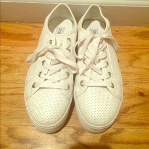 Steve Madden White Leather Perf Sneakers