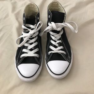 All-Star Converse hightop black and white