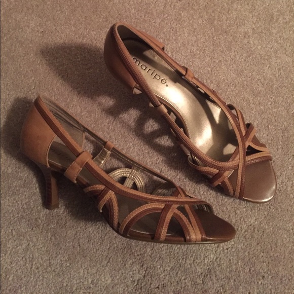 Tan/Brown Strappy Heels - Picture 1 of 1