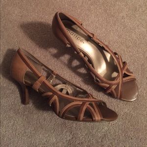 Tan/Brown Strappy Heels