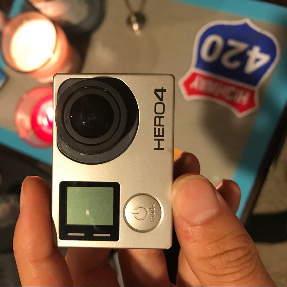 Go Pro Hero 4 2 batteries, 64GB. Price negotiable