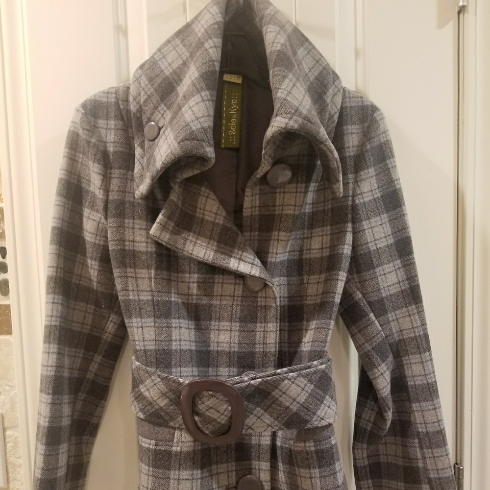 Soia & Kyo short coat sz XS $50 with belt