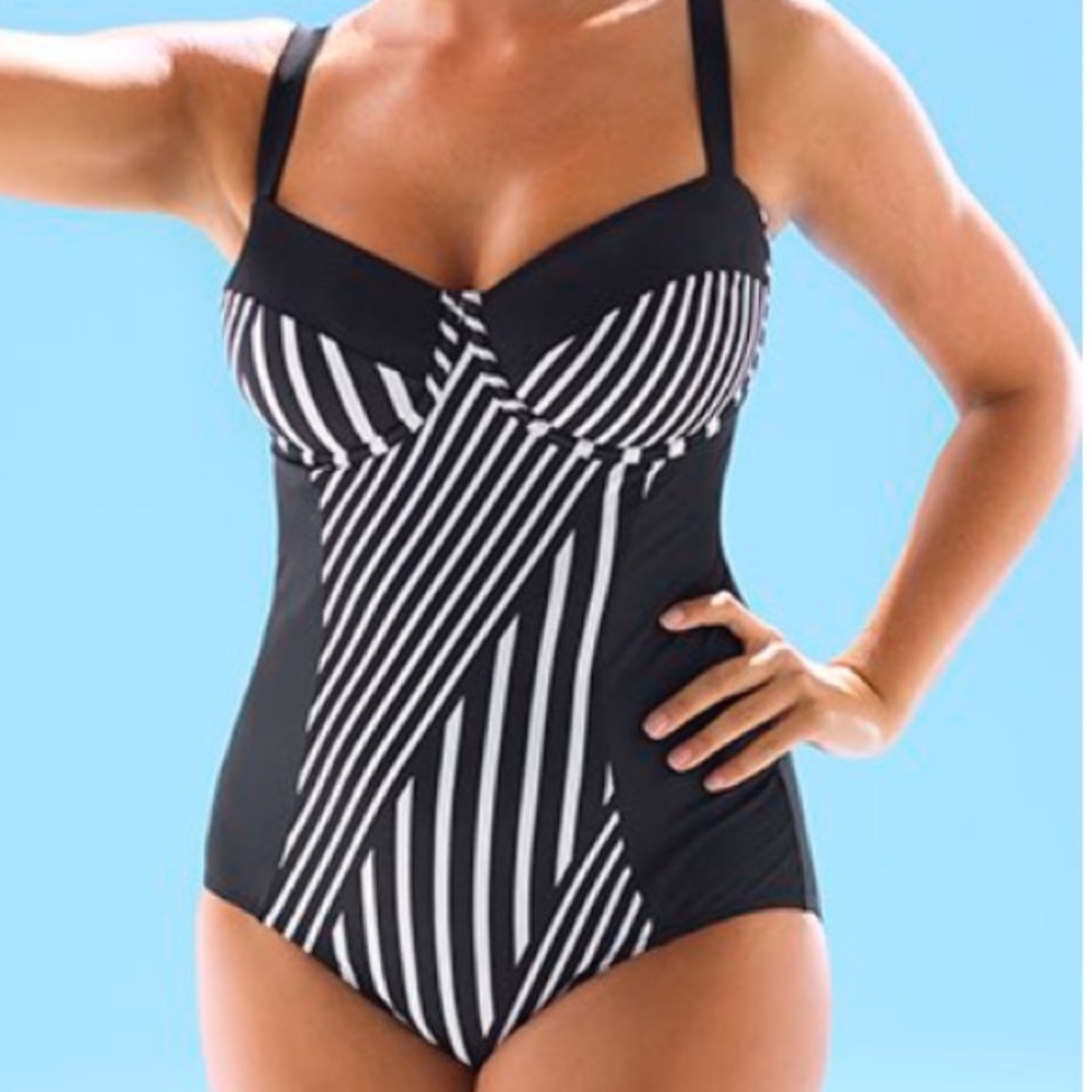 NWOT Swimsuitsforall black and white bathing suit