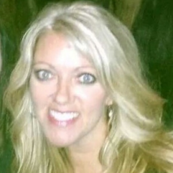 Meet your Posher, Becky - Picture 1 of 1