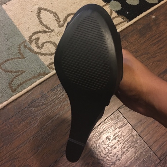 Steve Madden Xander Black Wedges Women's 8.5 - Picture 4 of 4