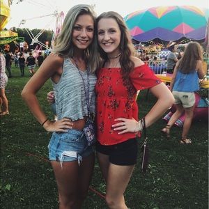 Meet your Posher, Hannah