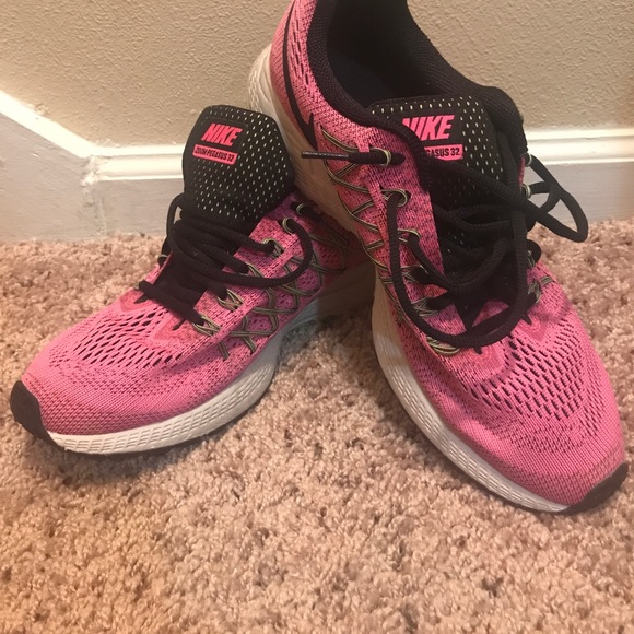 Nike Pegasus 32 - Picture 1 of 2