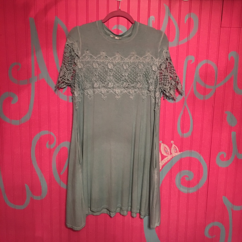 Super cute blue dress, with lace across the top!