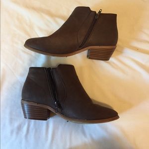 Urban outfitters booties size 7.5
