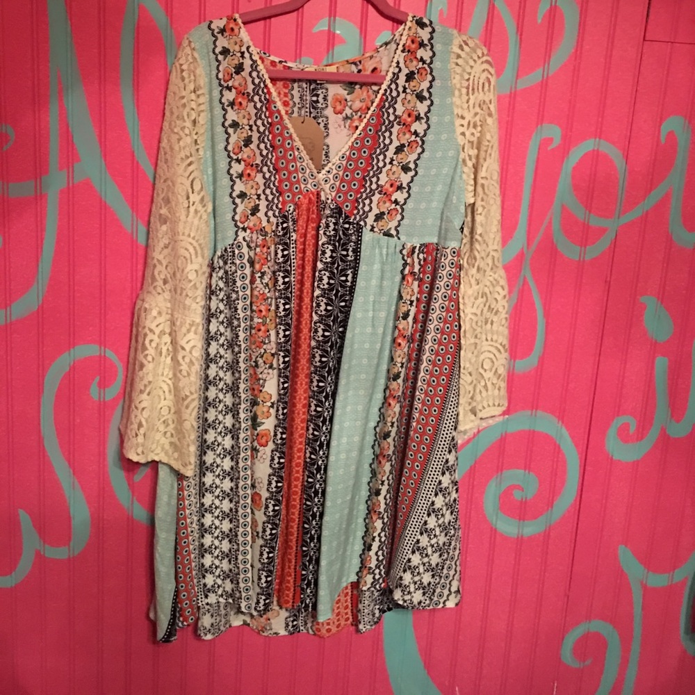 Super cute dress!