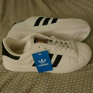 Adidas Superstar Sneakers