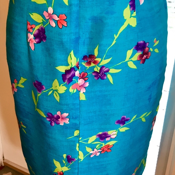 Emily Spencer 100% Silk A Line Dress - Picture 7 of 8