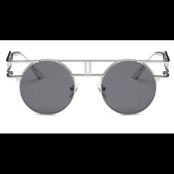 Spike Frames - Picture 3 of 3