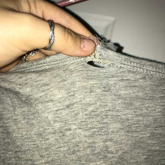 💟 Basic Tee - Picture 3 of 3