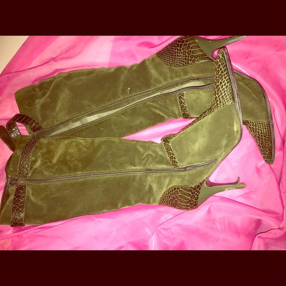 Forest green knee high boot/heel snakeskin - Picture 1 of 5