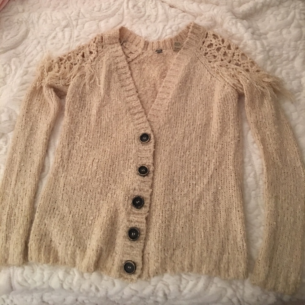 Gimmicks fringe sweater