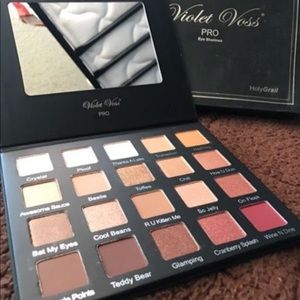 Violet voss holy grail palette