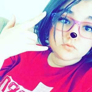 Meet your Posher, Lorah