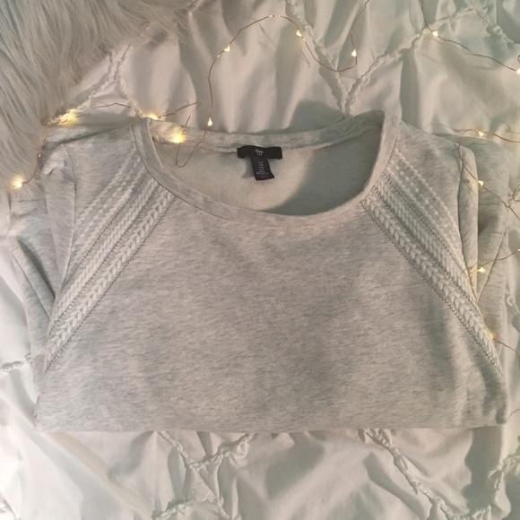 Gray embroidered sweater from GAP - Picture 3 of 5