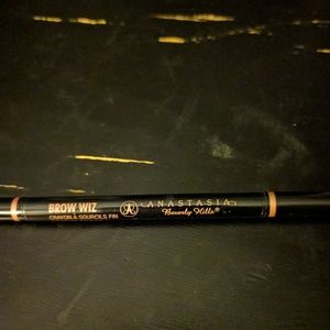 Like New Anastasia Brow Wiz in Soft Brown
