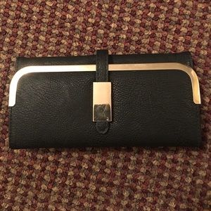 Black wallet/clutch