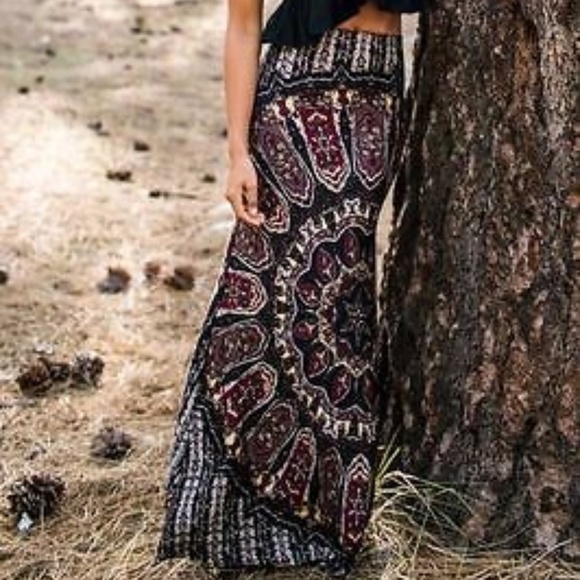 🍒SALE🍒Maxi Skirt BOHO Chic NWT Elastic Waist ❤️ - Picture 3 of 8