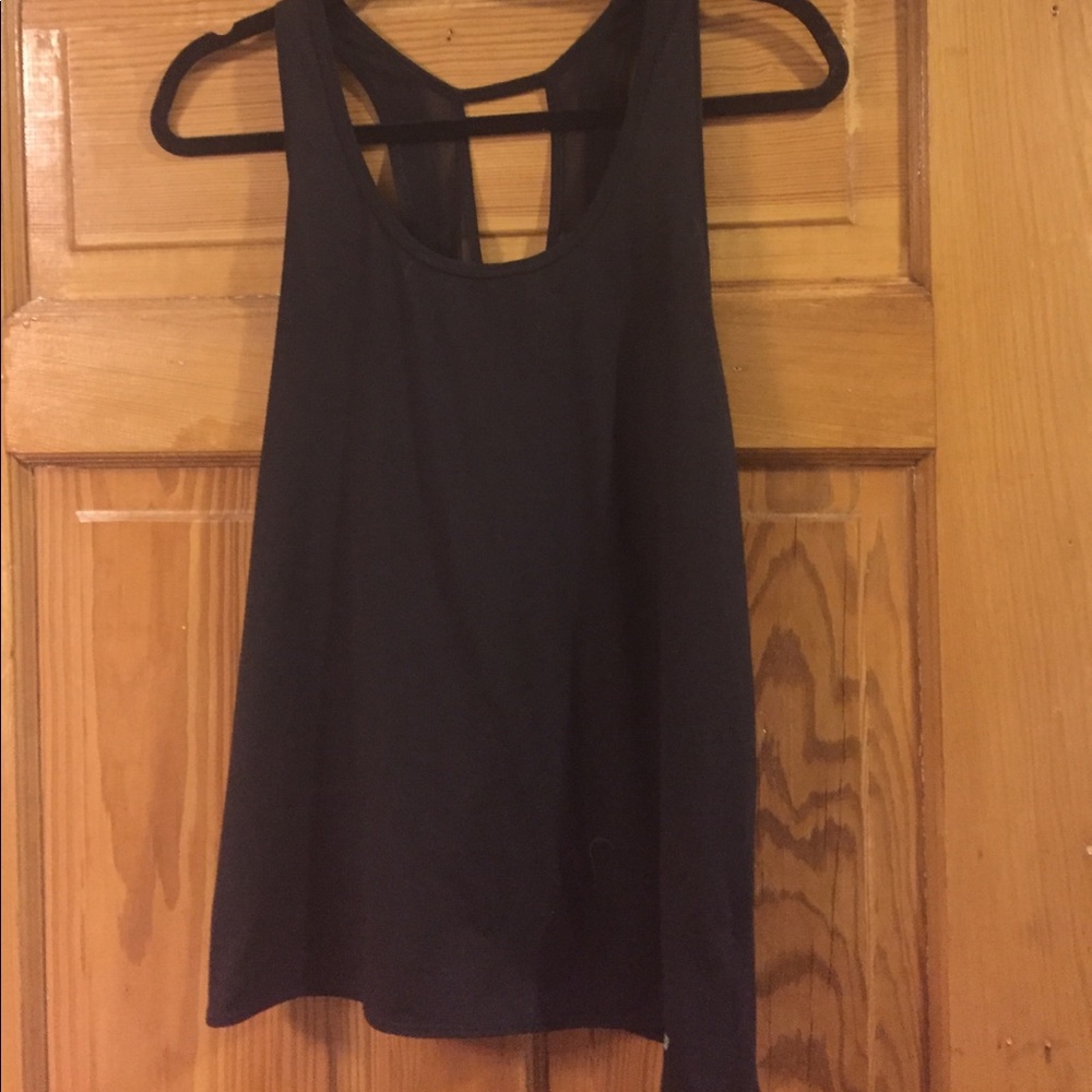 Black workout top