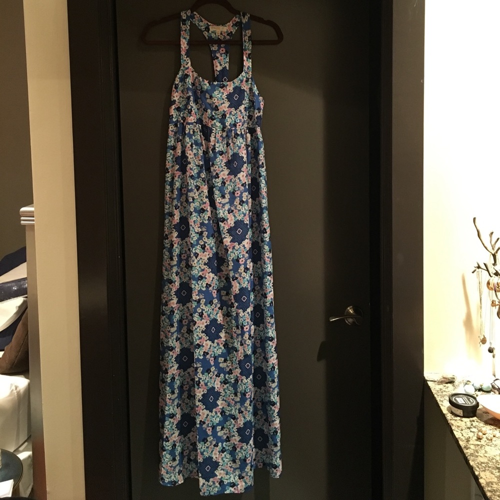 Love Fire floral maxi dress size medium