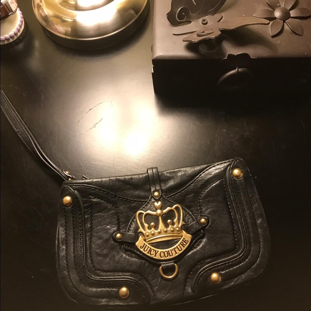 Juicy couture clutch