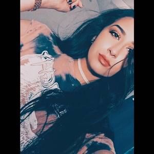 Meet your Posher, Dakota