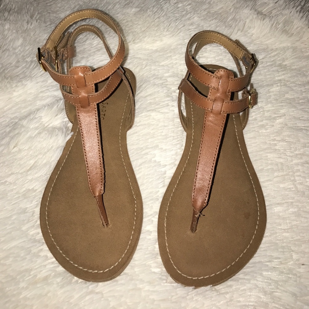 Brown simple sandals