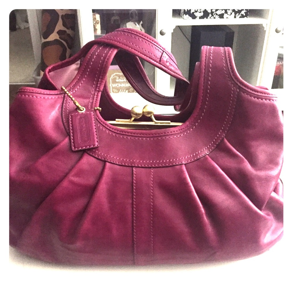 💓💓Coach Plum satchel💜💜