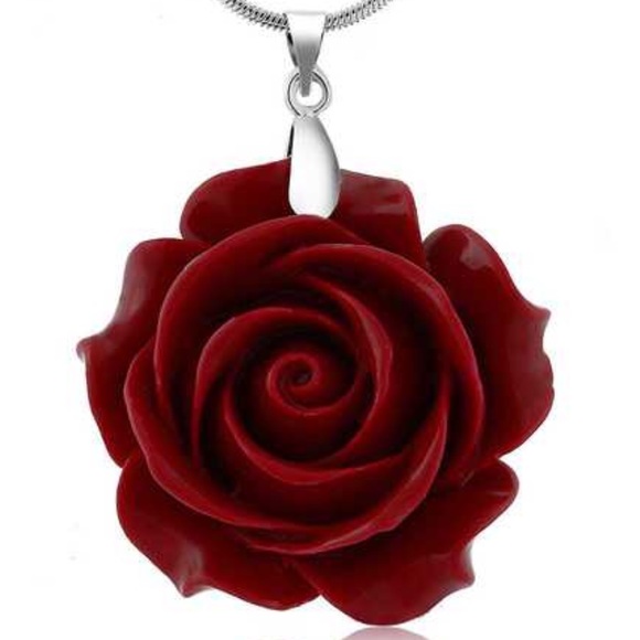 Jewelry - Gorgeous Red Coral Rose Necklace