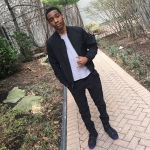 Meet your Posher, Jayé