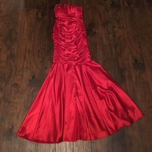 Red formal strapless dress