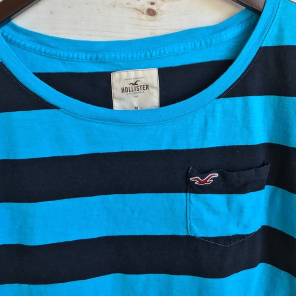 Hollister size Medium crop top - Picture 2 of 2